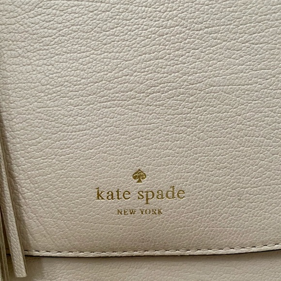 Kate Spade | Longacre Court Cal Pebble Tassel Tote Bag - Picture 5 of 14